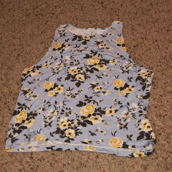 never worn ADORABLE flower tank top - Picture 1 of 5